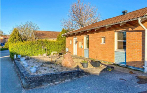Awesome Home In Åkarp With Kitchen